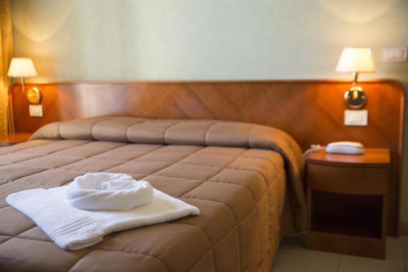 Remin Plaza Hotel